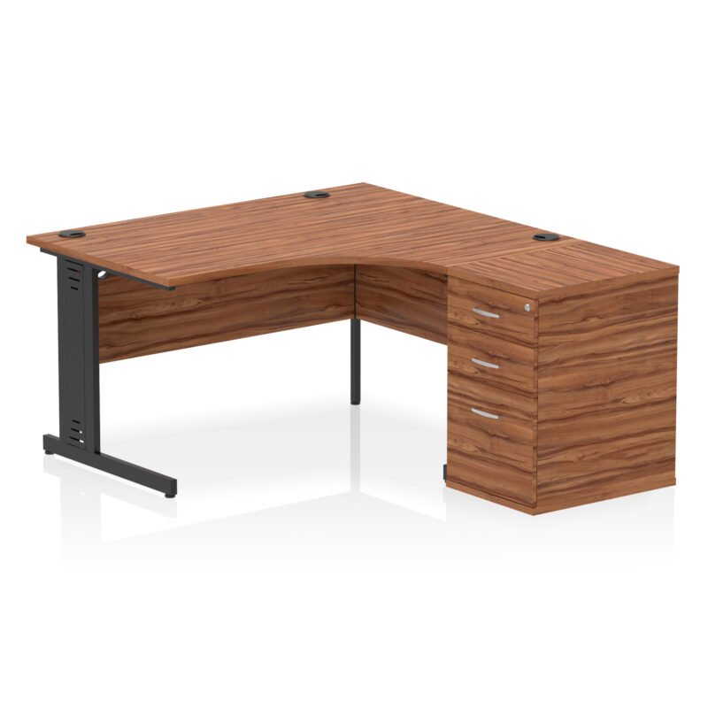 impulse 1400mm cable managed right crescent desk workstation