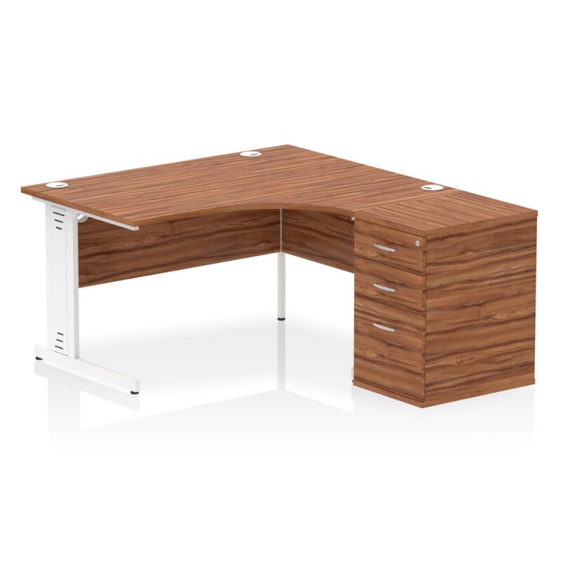 impulse 1400mm cable managed right crescent desk workstation
