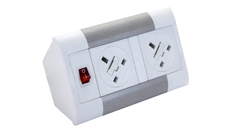 impulse desktop module 2 x 5a uk sockets, 1 x neon switch, 1 x 500mm lead to 3 pole connector in white